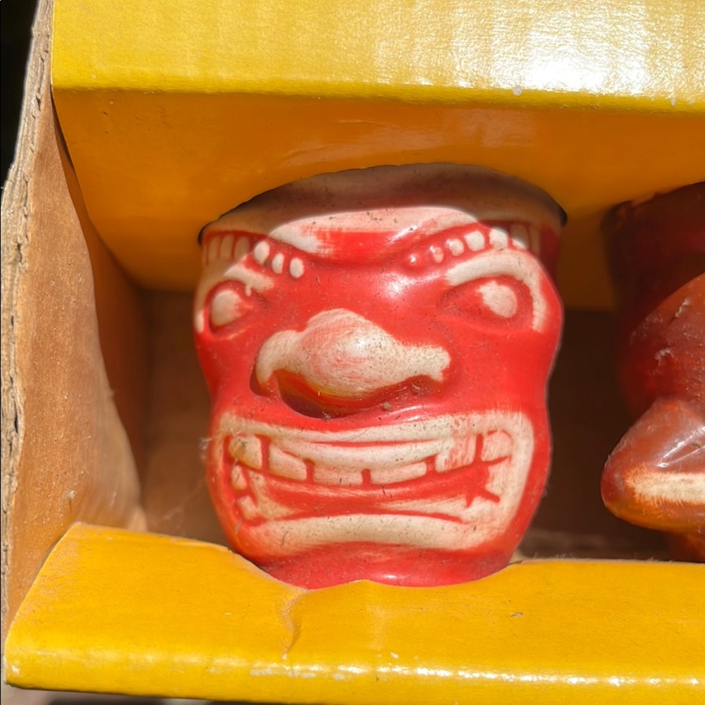 TIKI SHOTGLASS 4 PIECE SET CERAMIC NEW IN BOX - Picture 3 of 7